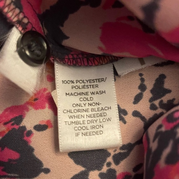 NWOT LOFT Long Sleeved  Pink and Black Floral Blouse top Size XS romantic floral - Picture 4 of 6
